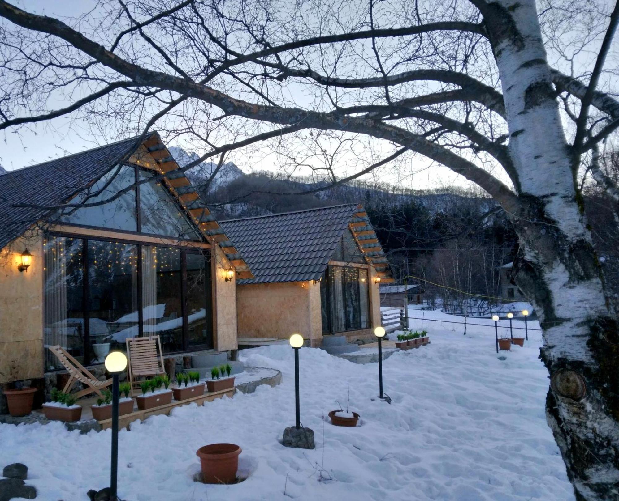 Kazbegi Cottages Qabarjina ภายนอก รูปภาพ
